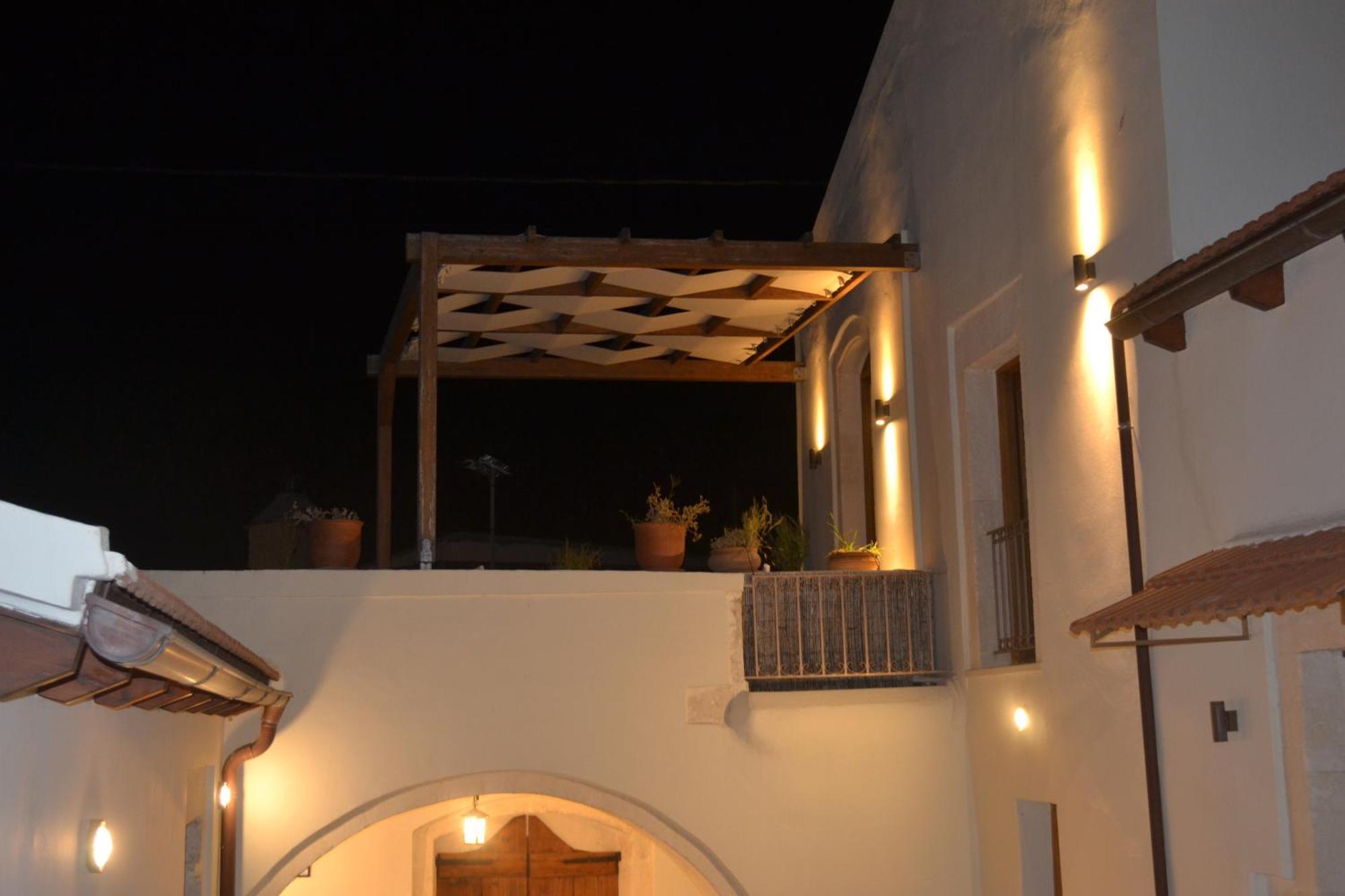 Eco Cottage Vedere With Pool Vederoi 外观 照片